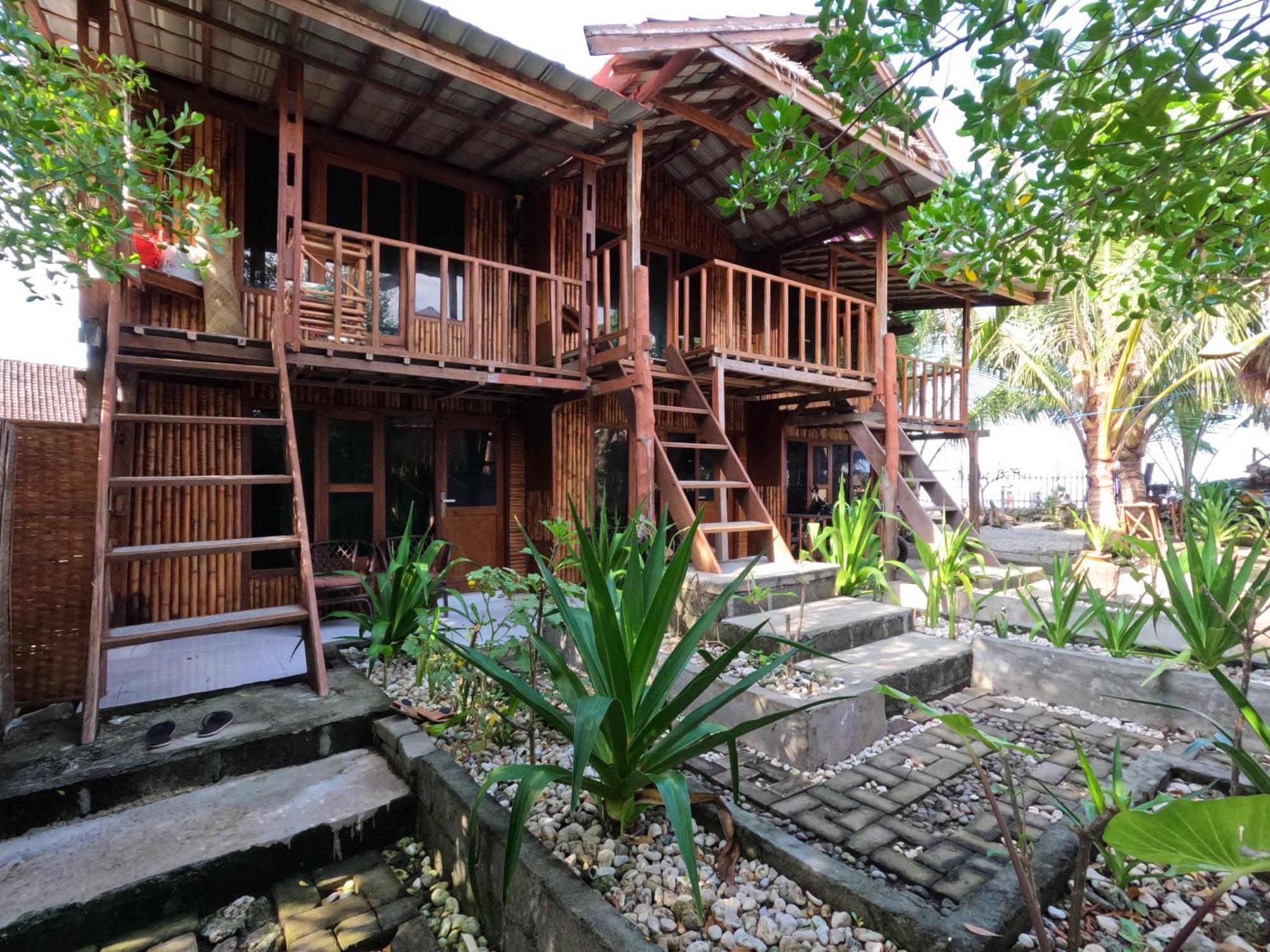 Maryan Moyo Bungalows & Resto Moyo Island ภายนอก รูปภาพ